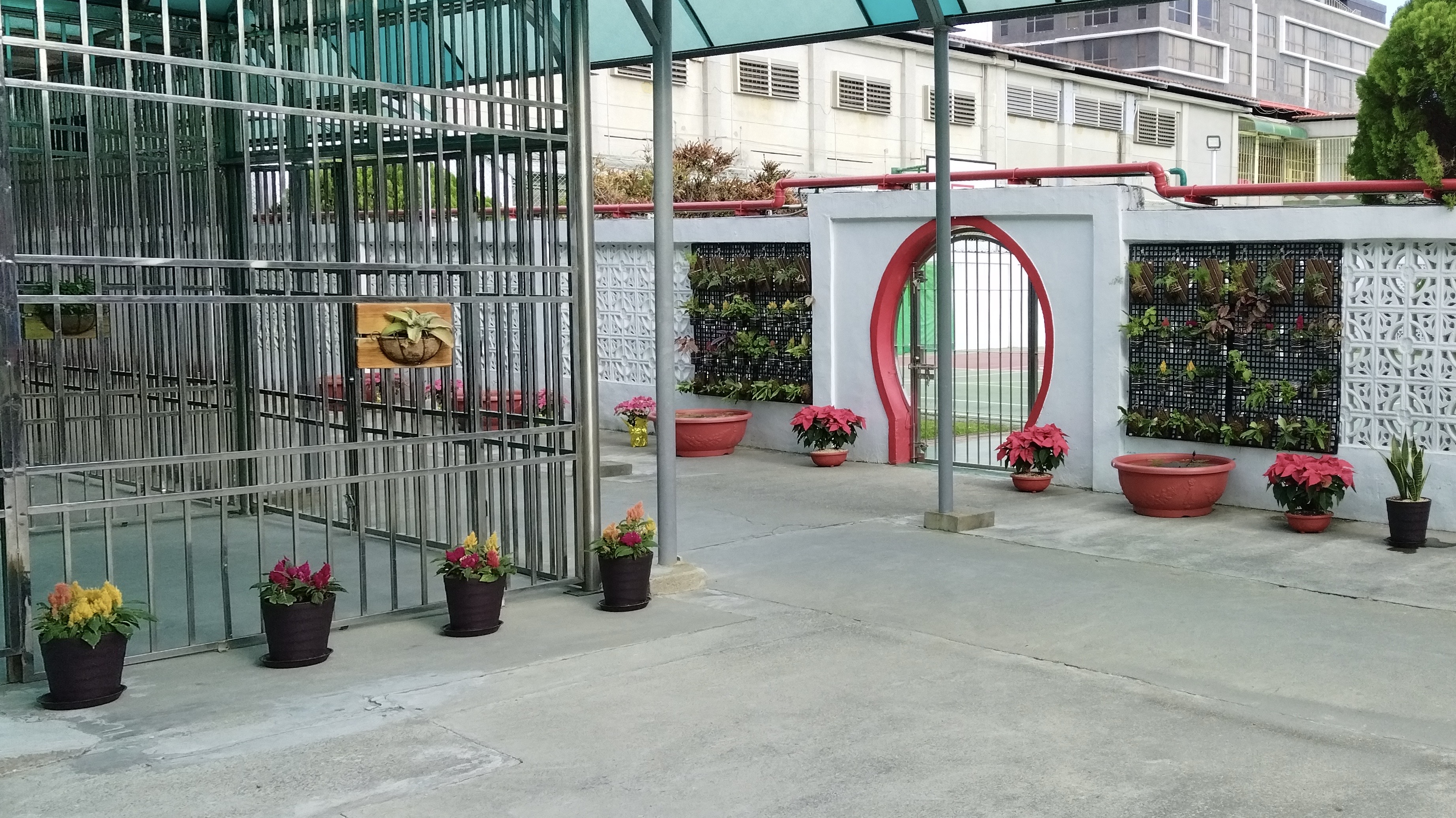 6A60BBC1-2C94-4D99-A946-1FC4F886F398