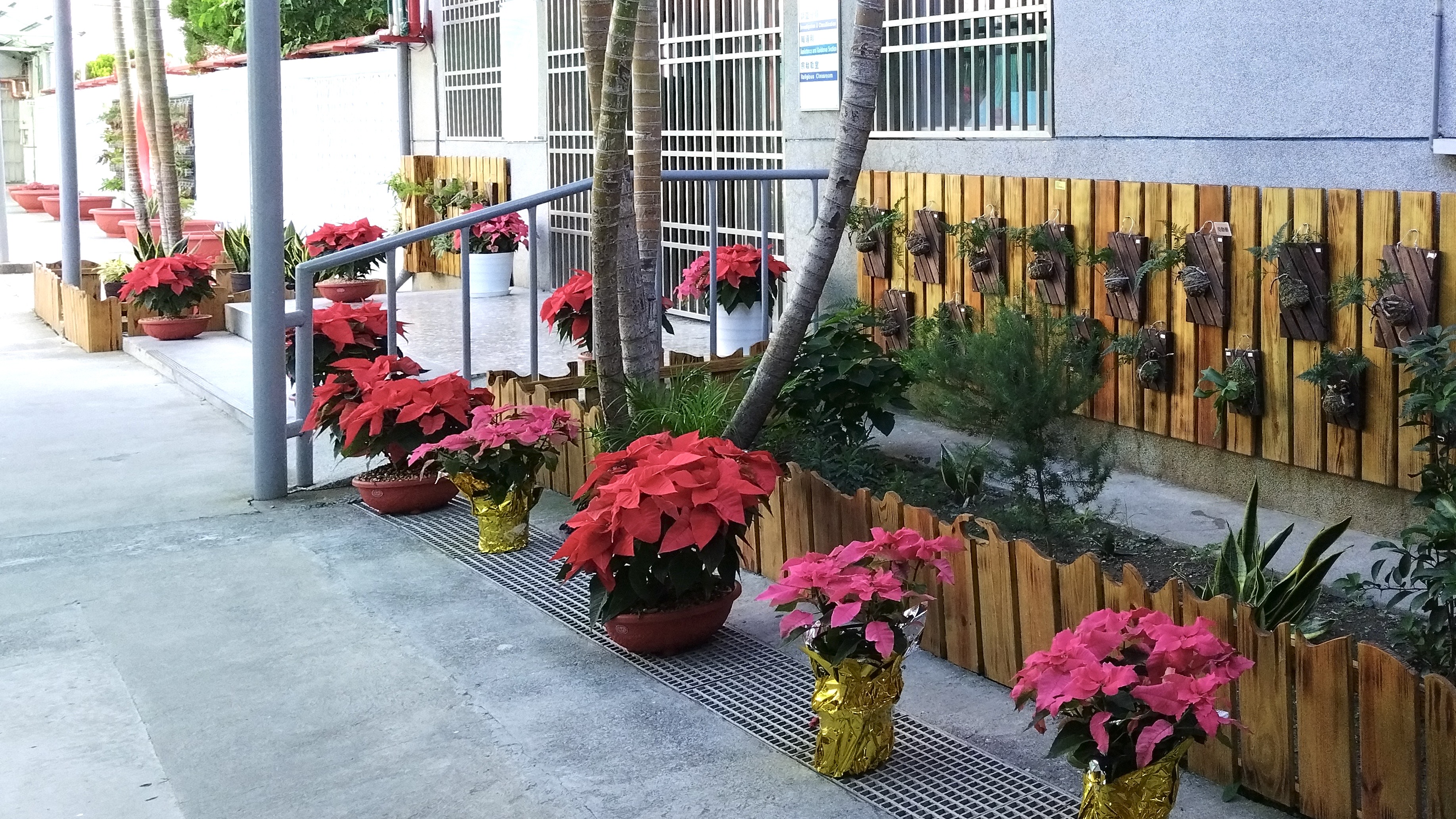 A3A1F768-8EFD-4FB4-B6AE-7F0CFD82B73A